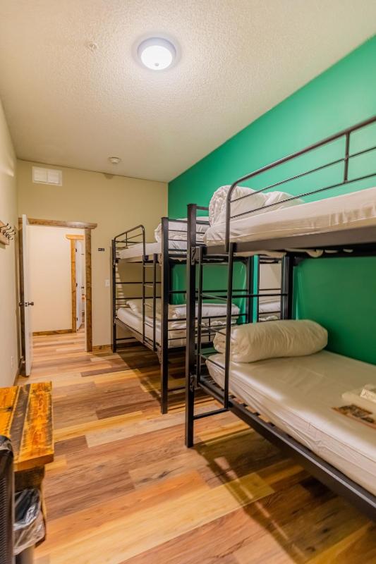 Quadruple Room image 3
