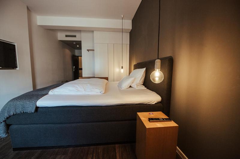 Double Room image 2