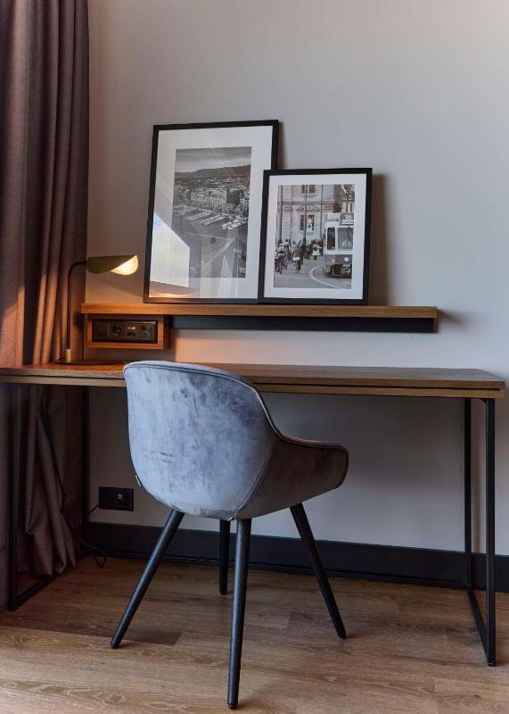Standard Room image 4