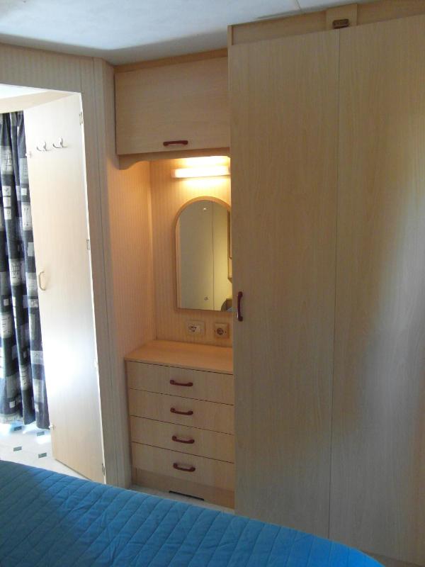 Mobile Home with View image 3