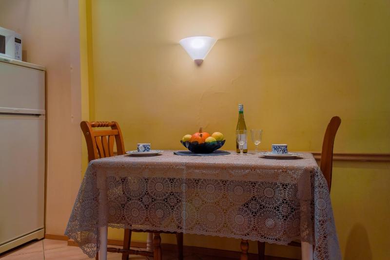Romeo Family Apartments - image 14