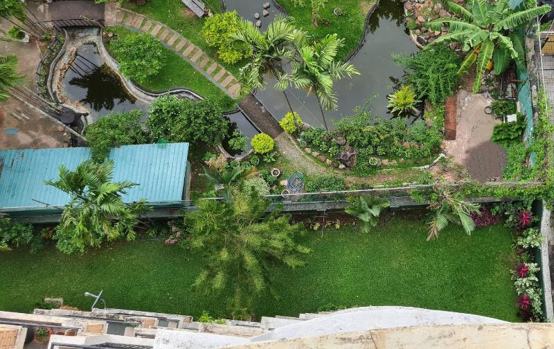 Spacious Colombo 7 apartment by the park - image 2
