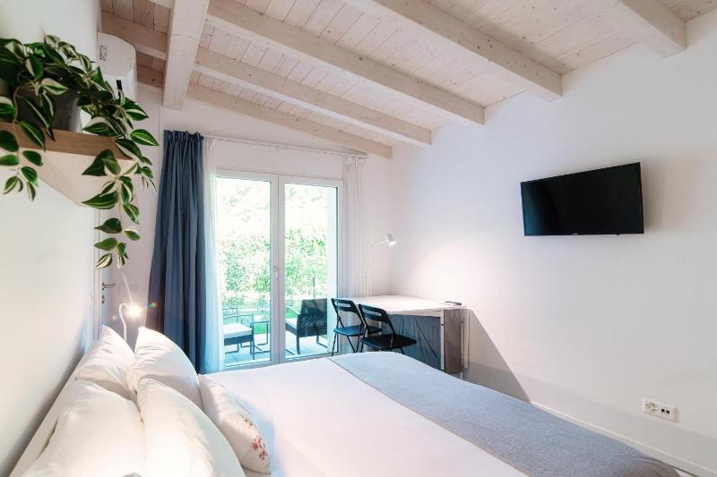 Le Betulle Studios by Quokka 360 - Studio Apartments by Lake Origlio - image 23