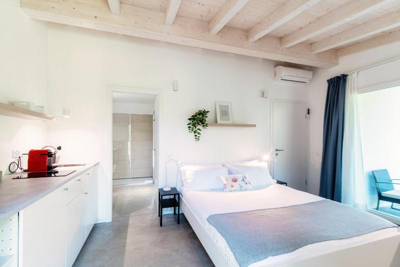Le Betulle Studios by Quokka 360 - Studio Apartments by Lake Origlio - image 35
