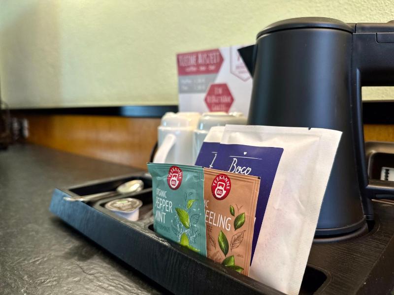 Deluxe Double Room image 2