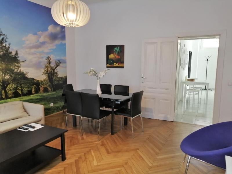Apartments near Schönbrunn - image 7