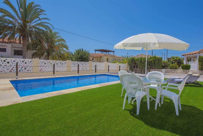 Villa Neus - PlusHolidays - image 3