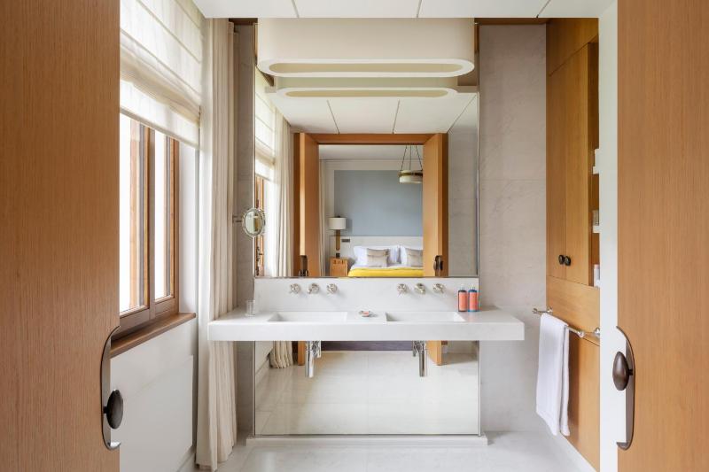 Superior Residence Room - Park View image 3