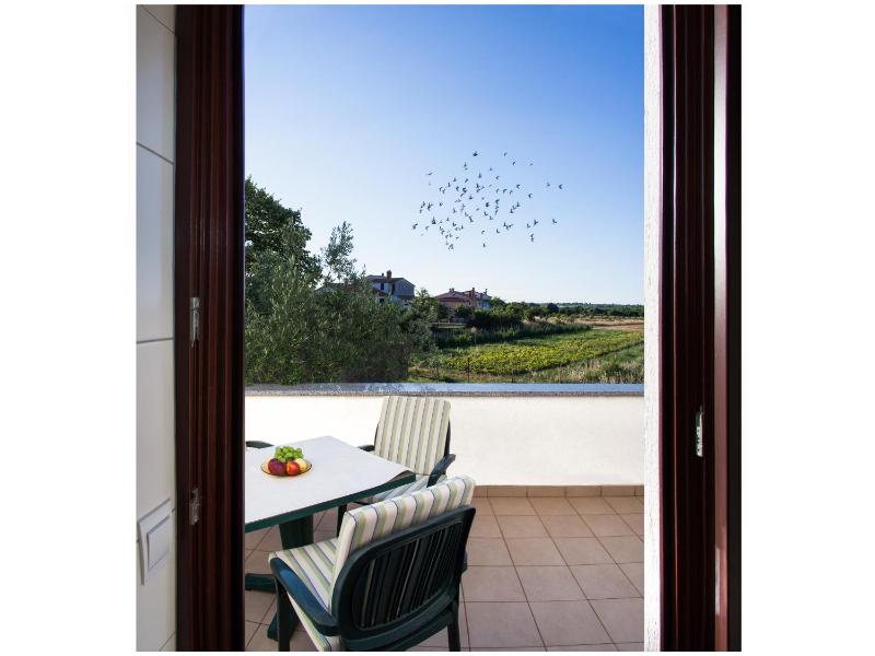 Double Room with Balcony 3 image 3