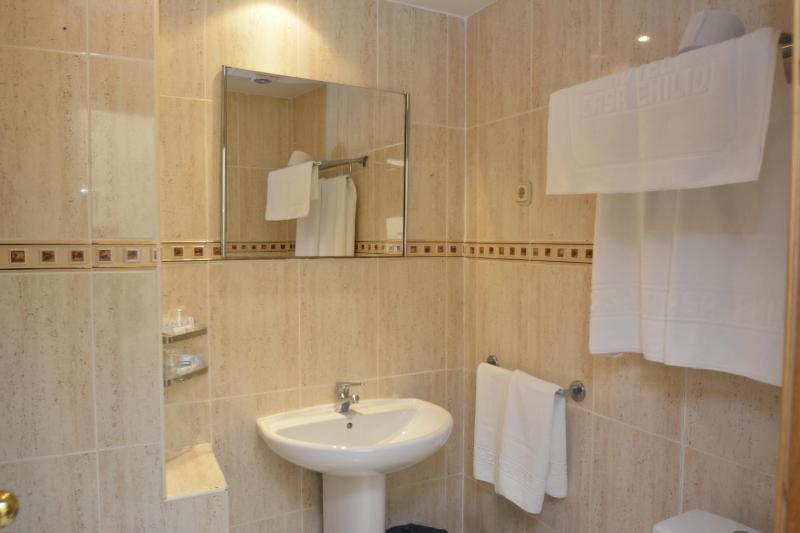 Triple Room image 4