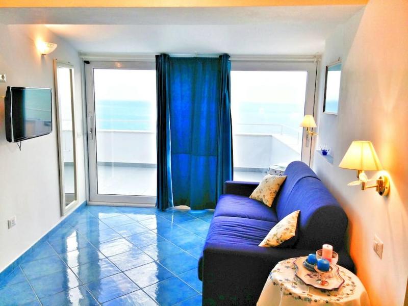 Casa Vacanze La Rosa Del Mare - image 24
