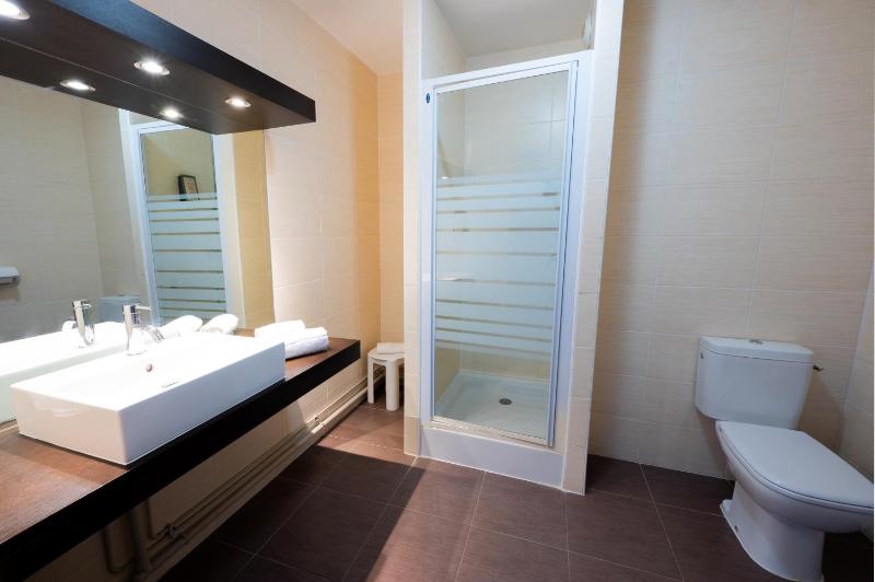 Double Room image 2