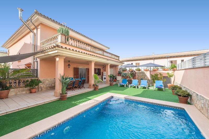 Villa image 2