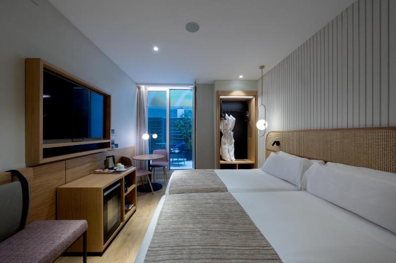 Double or Twin Room with Balcony or Terrace image 4