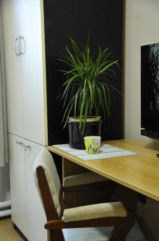 Twin Room image 3