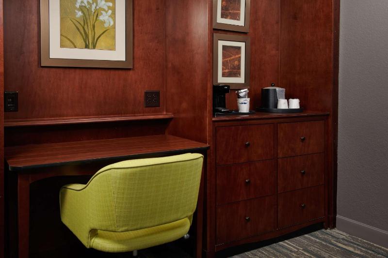 Hampton Inn by Hilton Atlanta NW Cumberland - image 32