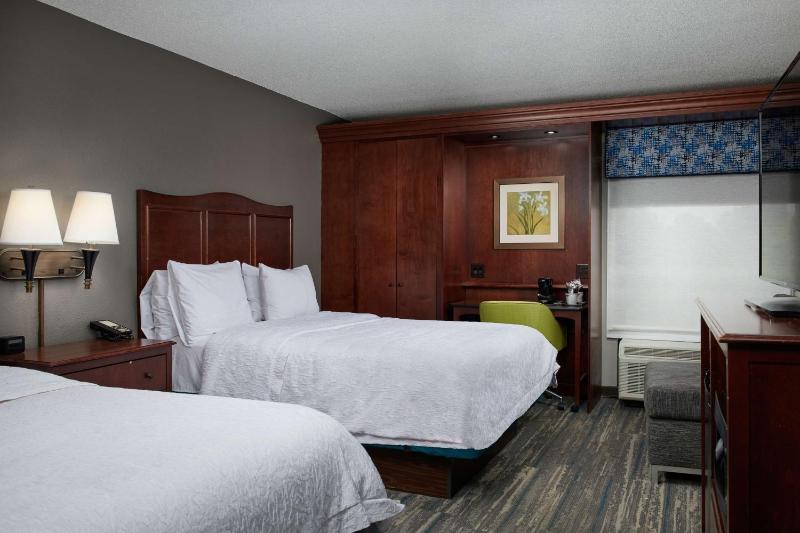 Hampton Inn by Hilton Atlanta NW Cumberland - image 19