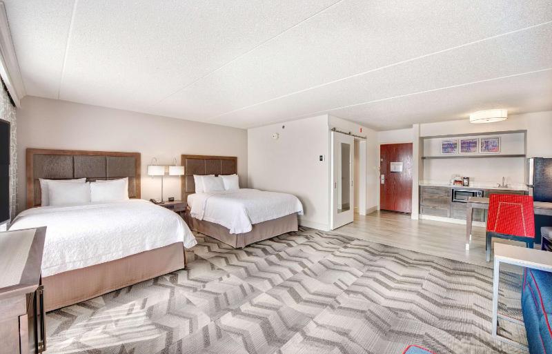 Hampton Inn & Suites Atlanta-Galleria - image 27