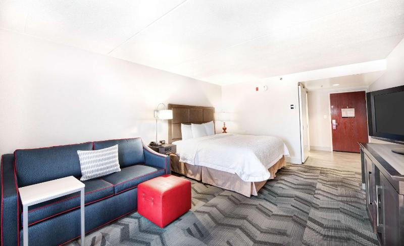 King Room with Sofa Bed and Study - Non-Smoking image 4
