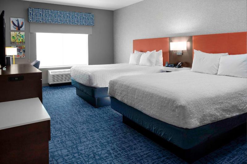 Queen Room with Two Queen Beds image 1