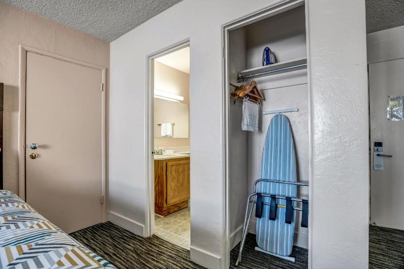 Eastside Lodge - image 28