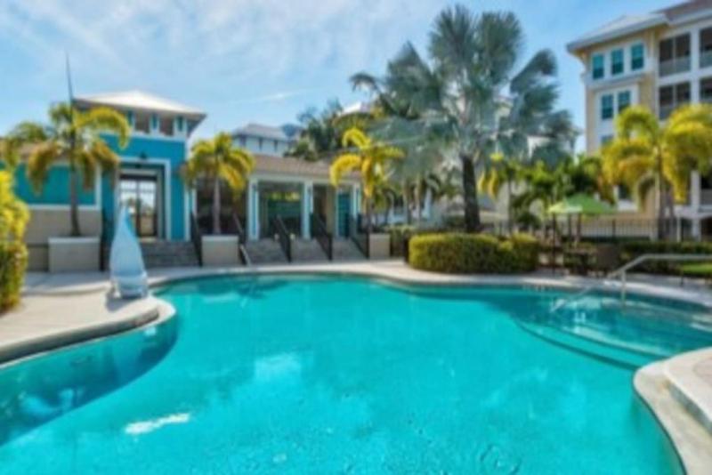 Coastal Oasis Condo w Luxury Resort Amenities - image 9