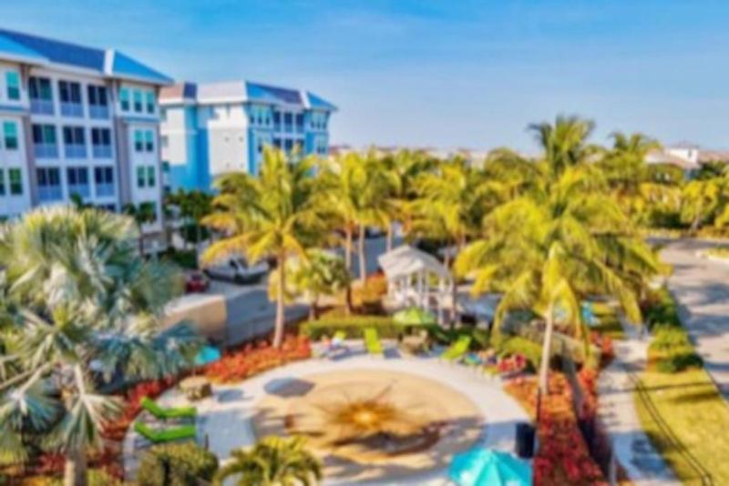 Coastal Oasis Condo w Luxury Resort Amenities - image 11