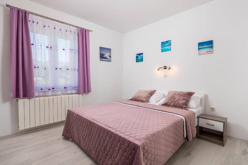 Double Room image 1