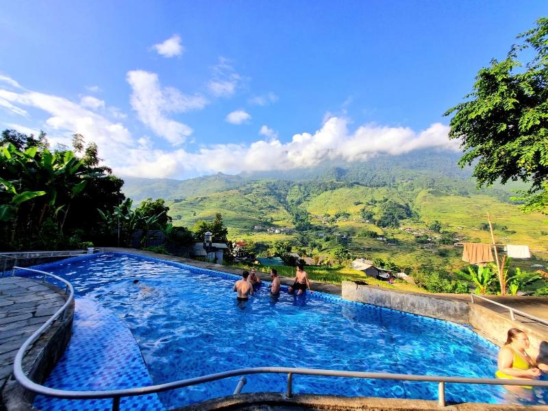 Tavan Chopai Homestay - image 4