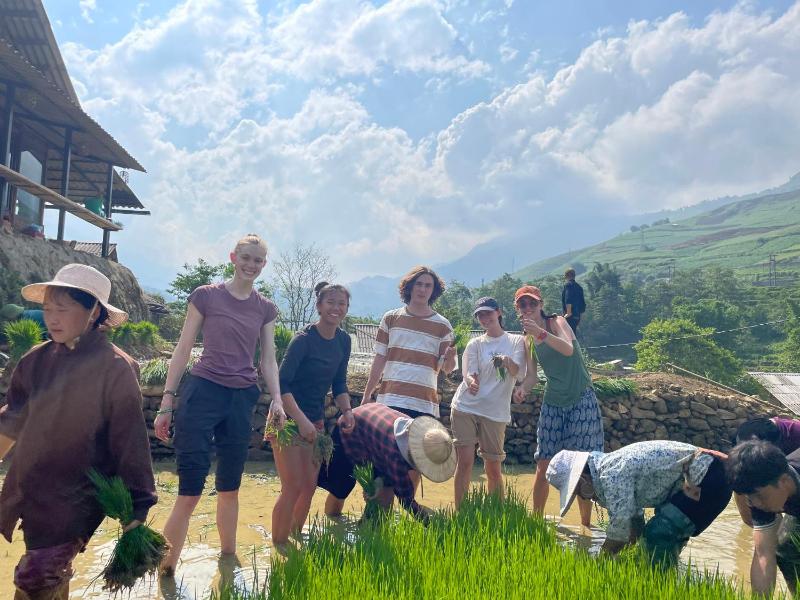 Tavan Chopai Homestay - image 28