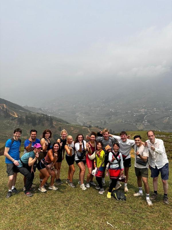 Tavan Chopai Homestay - image 10