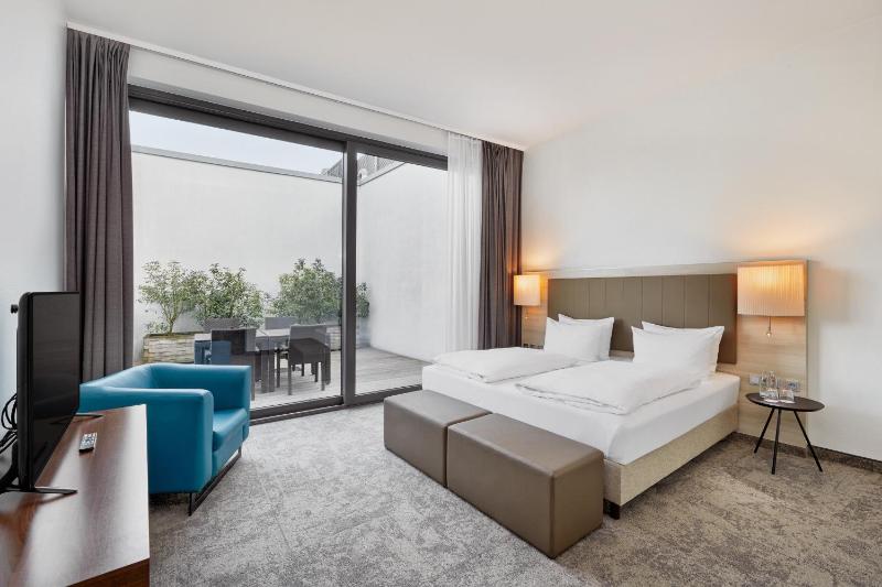 Suite image 3