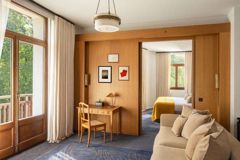 Suite with Park View image 1