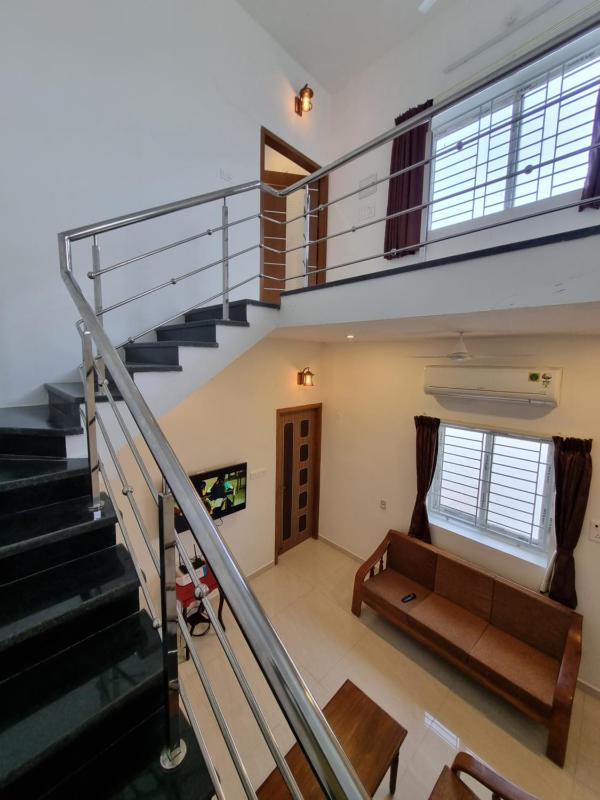 RVS Chalet - image 9