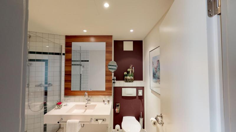 Superior King Room image 2