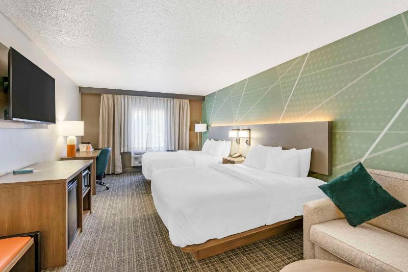 Comfort Inn & Suites Louisville Airport Fair & Expo - image 36