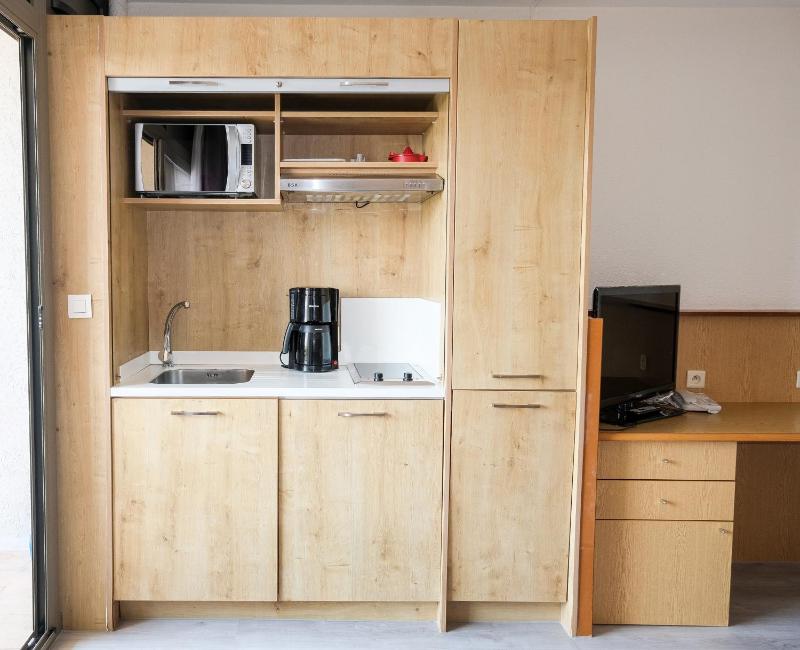 Studio (2 Adults) image 1