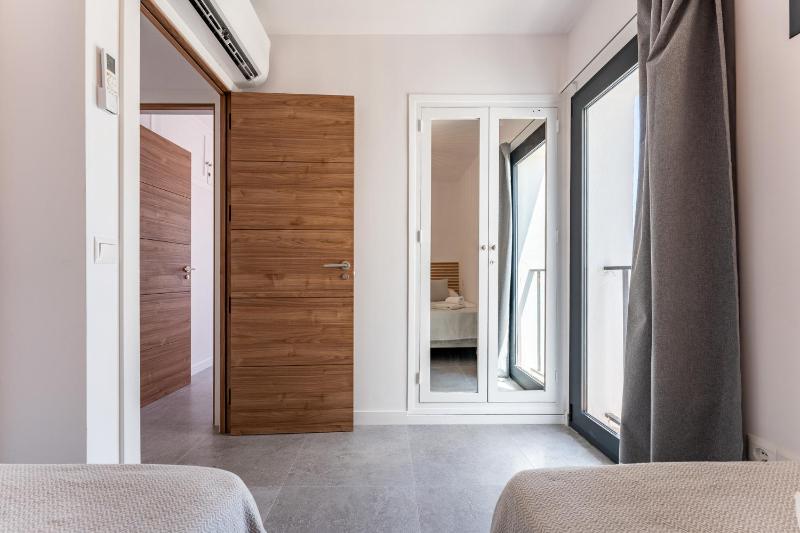 Dona Lola Renata front line beach duplex apartment with stunning sea views Close to Marbella - Mijas Costa - image 15