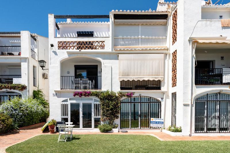 Dona Lola Renata front line beach duplex apartment with stunning sea views Close to Marbella - Mijas Costa - image 17