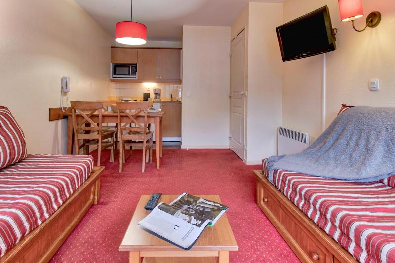 One-Bedroom Apartment (5 People) image 3