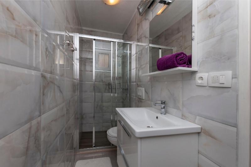 Triple Room standard image 4