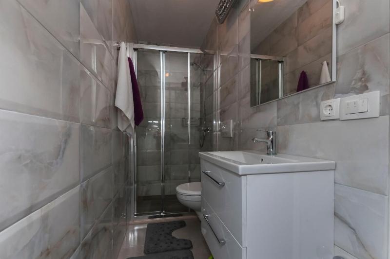 Triple Room image 4