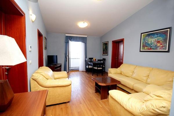 Two-Bedroom Apartment with Sea View image 2