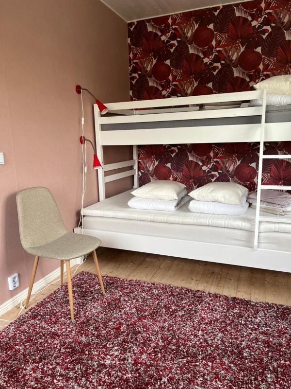 Triple Room with Shared Bathroom image 1