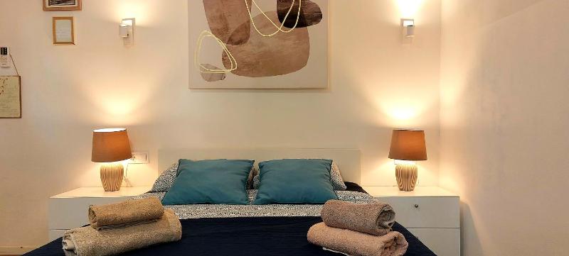 Studio Apartment image 1