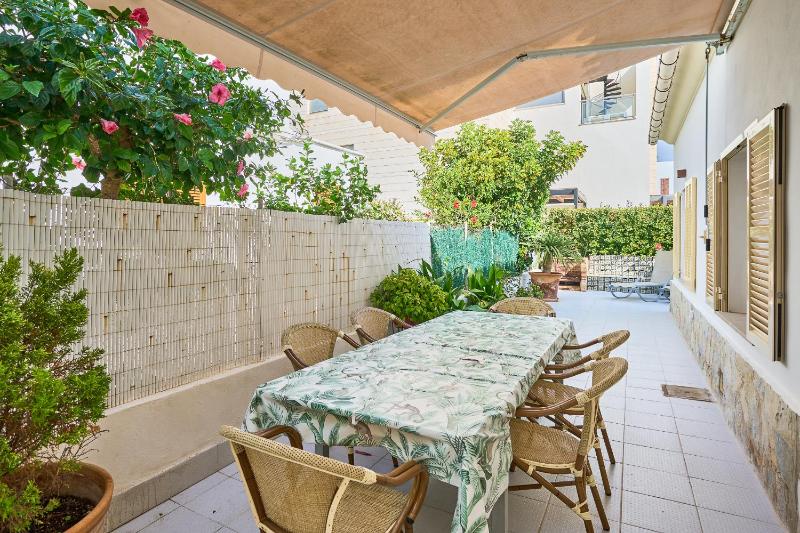 Villa Hibiscus - image 2