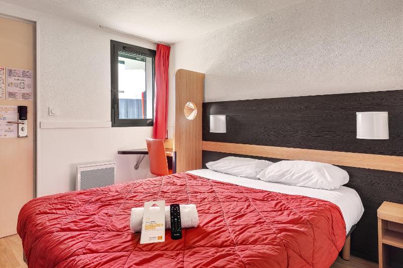 Double Room image 1