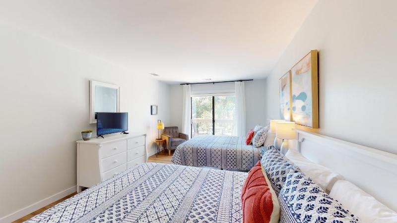 13 The Moorings - image 10