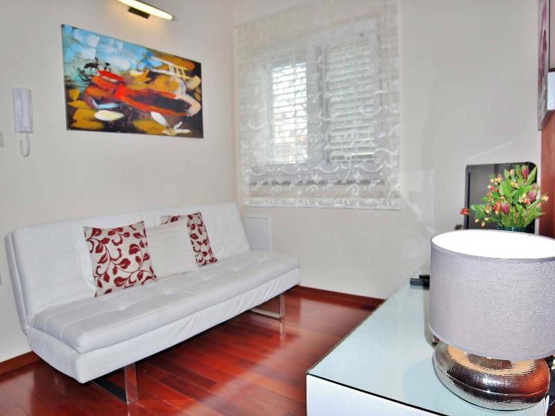Apartment Gaga - image 15