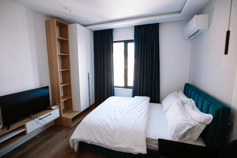 Barrikada Str Studio Apartment - THE NEST - image 10